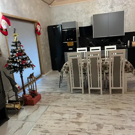 Holiday home Mazury Przyjazny Dom W Leleszkach Z Goraca Balia *
